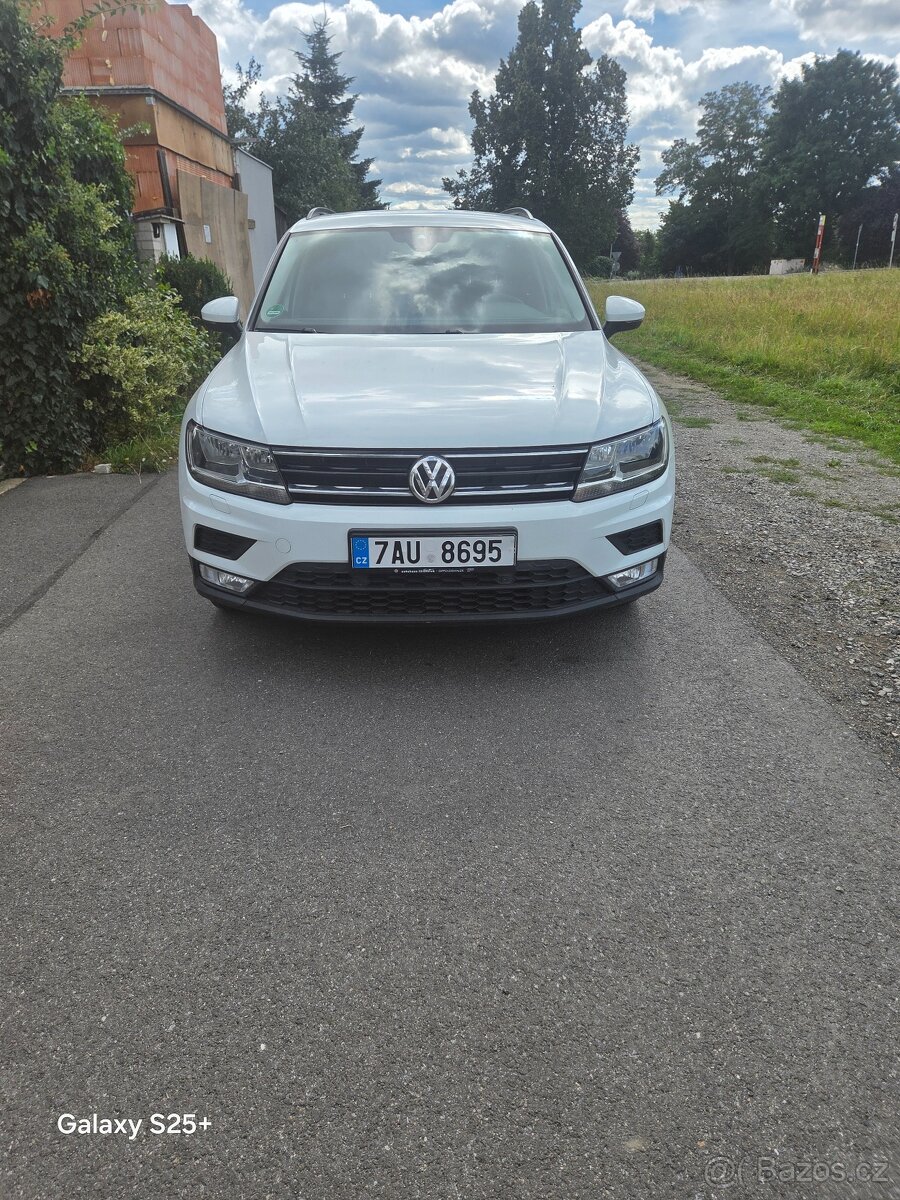 Volkswagen Tiguan - 2