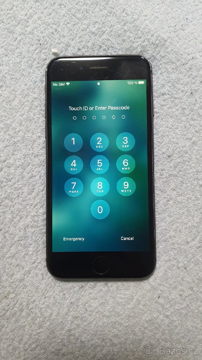 Apple iPhone 8 - 2