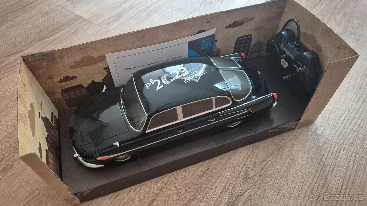 Abrex Tatra 603 na ovladani - 2