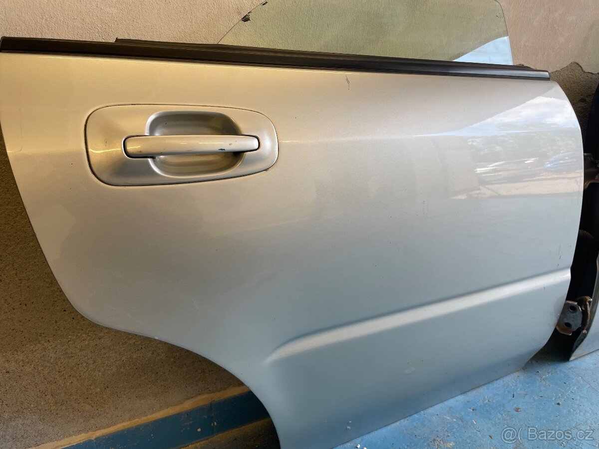 Zadní dveře Subaru Impreza WRX combi - 2
