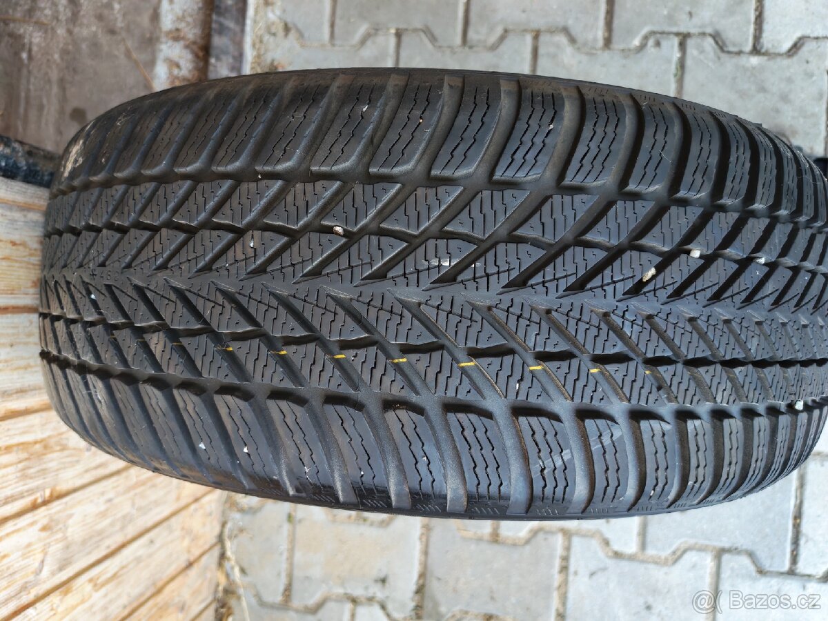 Zimní pneumatiky – 225/50 R17 - 2