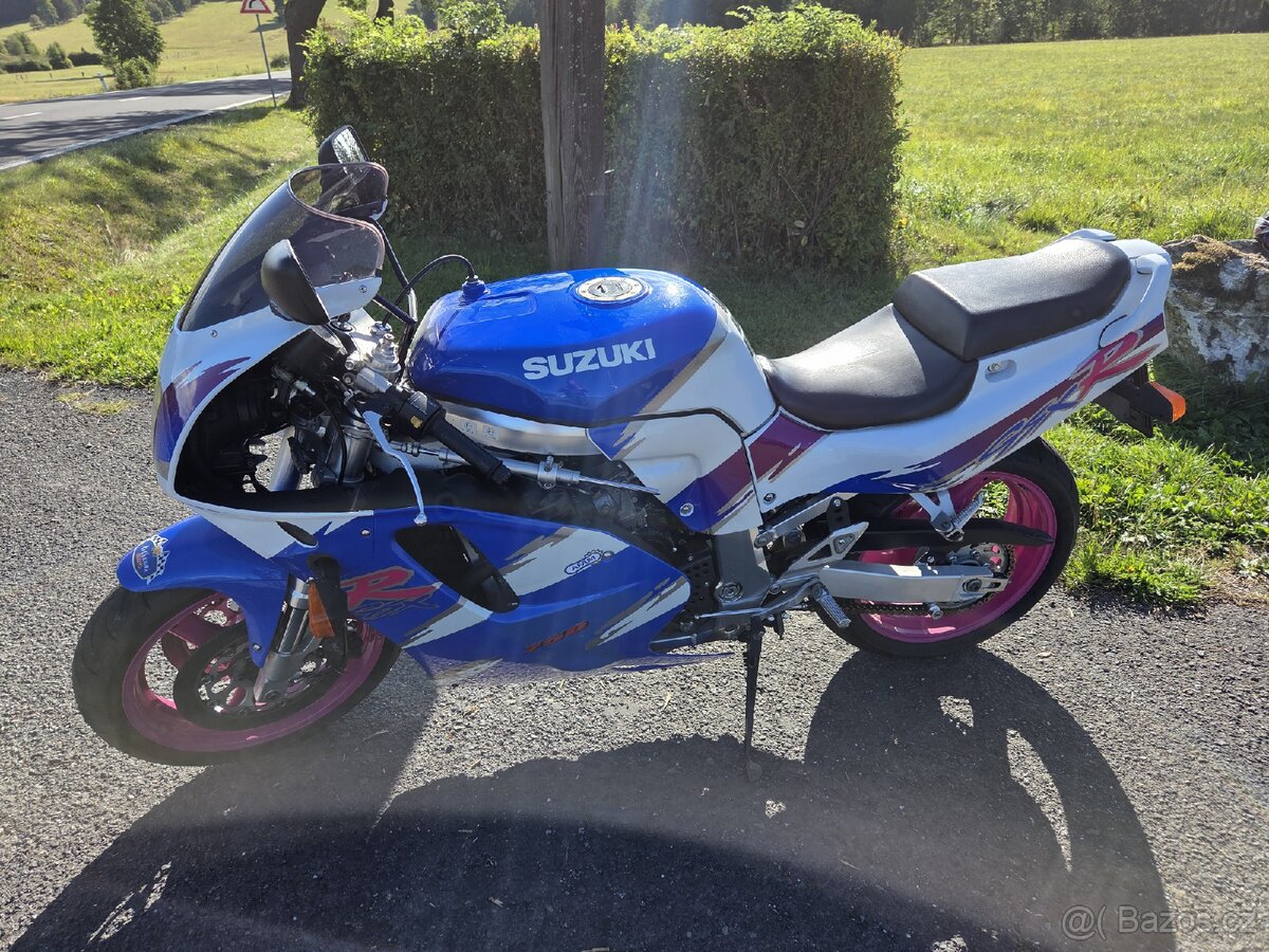 Suzuki gsxr750w - 2