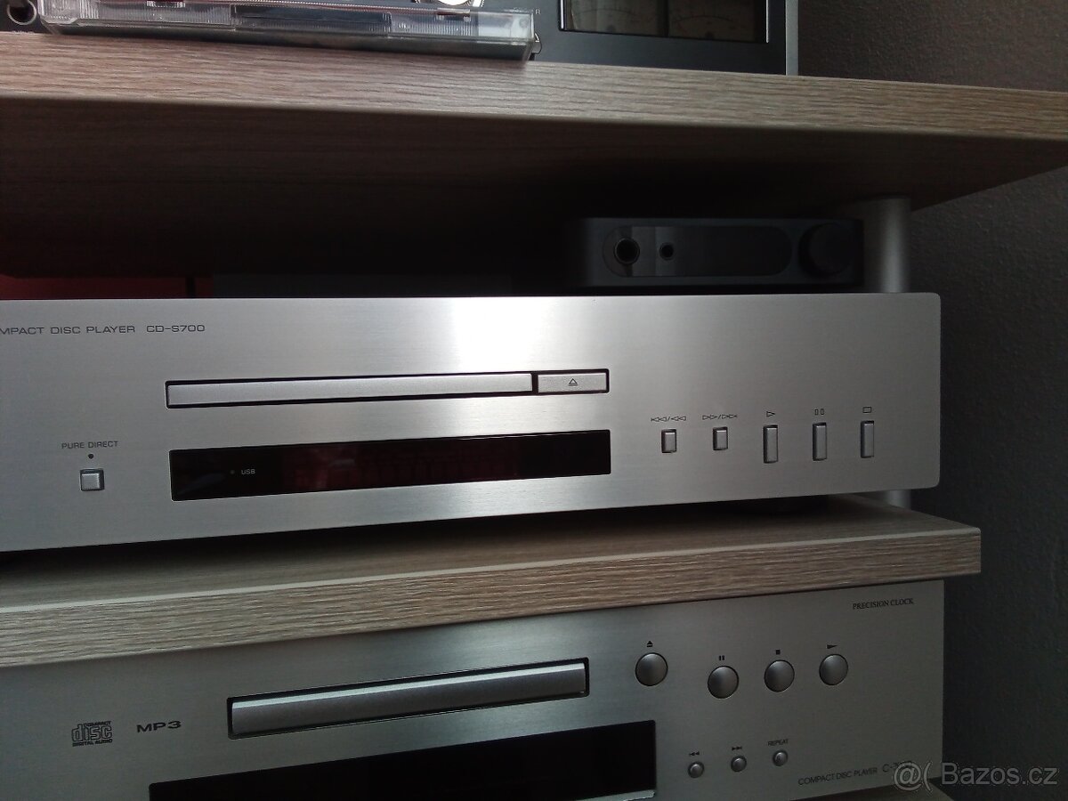 Yamaha CD-S700 - 2