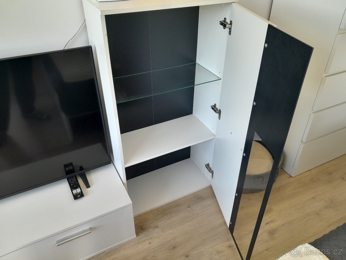 Obývací stěna - 2