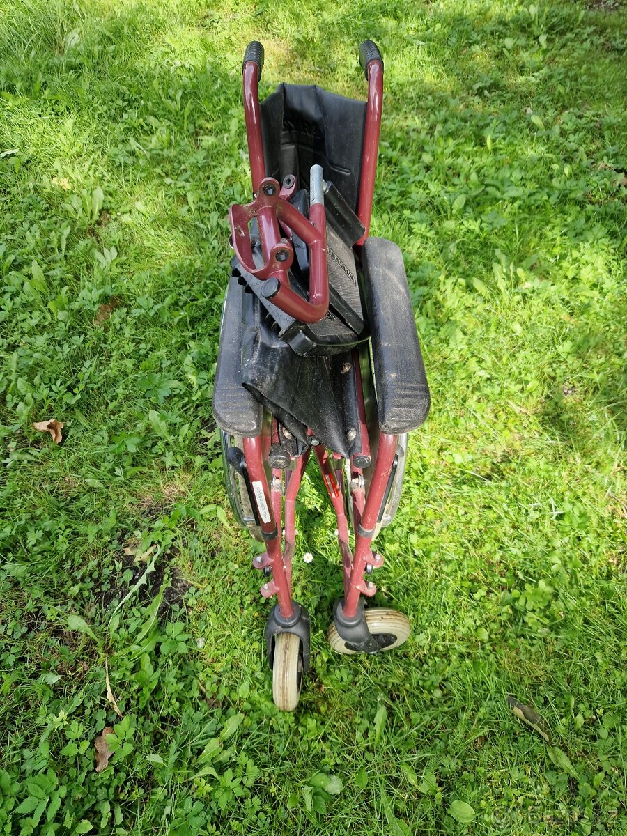 Invalidni vozik Meyra - 2