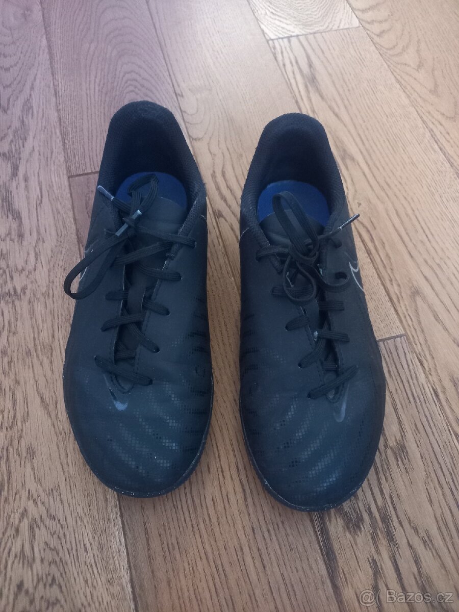 Nike halové boty vel. 38.5 - 2