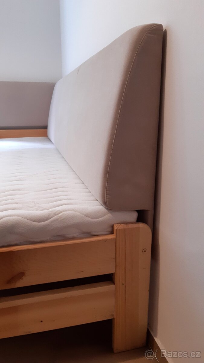 Postel 80x200, masiv borovice + matrace + čalounění - 2