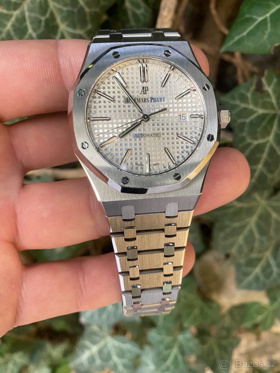 Audemars Piguet 15400ST - 2