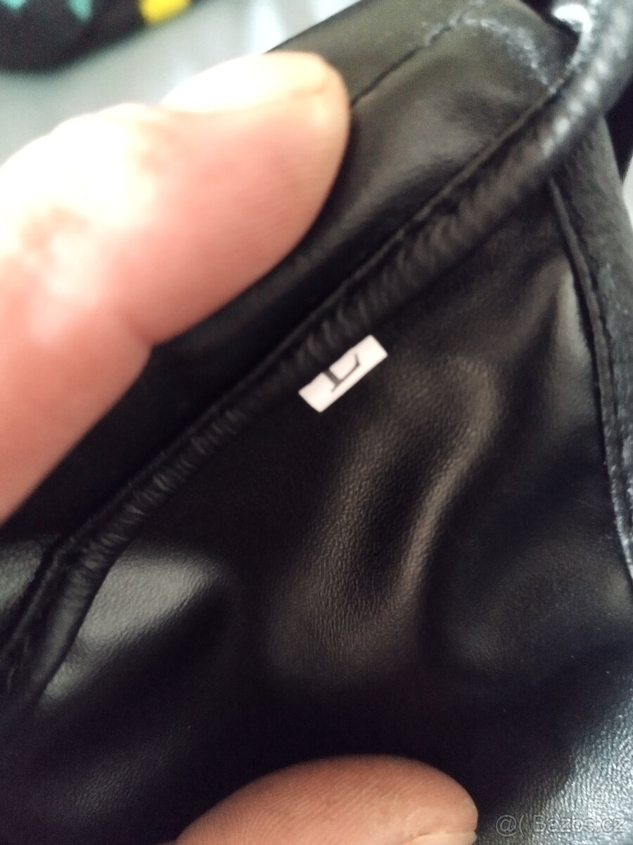 Ochranná pomůcka hlavy pro bojové sporty - 2