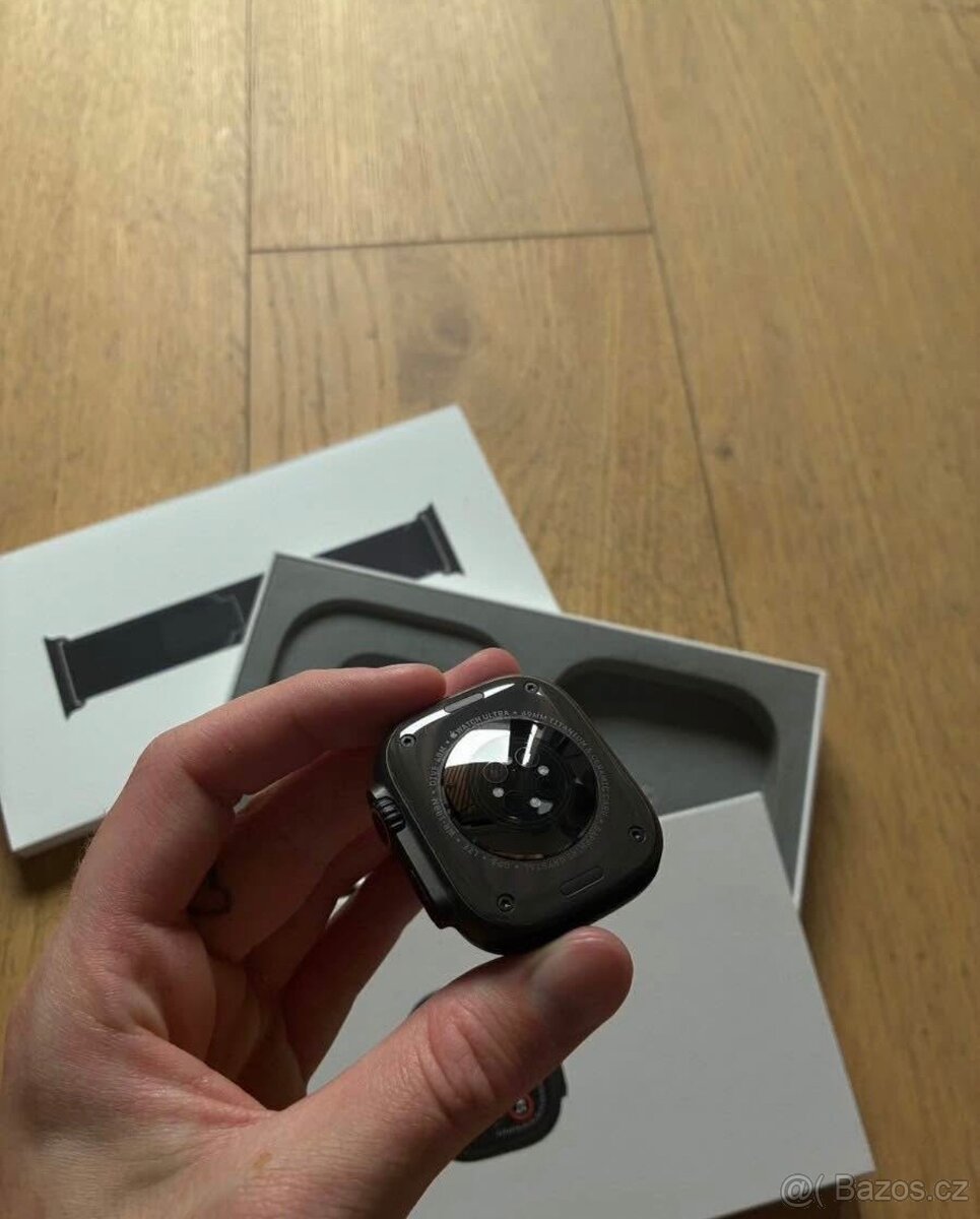 Apple Watch Ultra 2 - 2