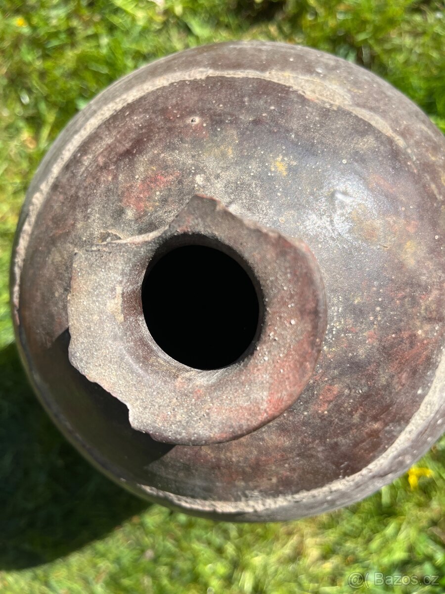 Stara kameninova nadoba - 2