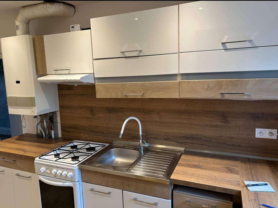 🔥 Volný ihned: byt 2+1 po kompletní rekonstrukci na ulici J - 2