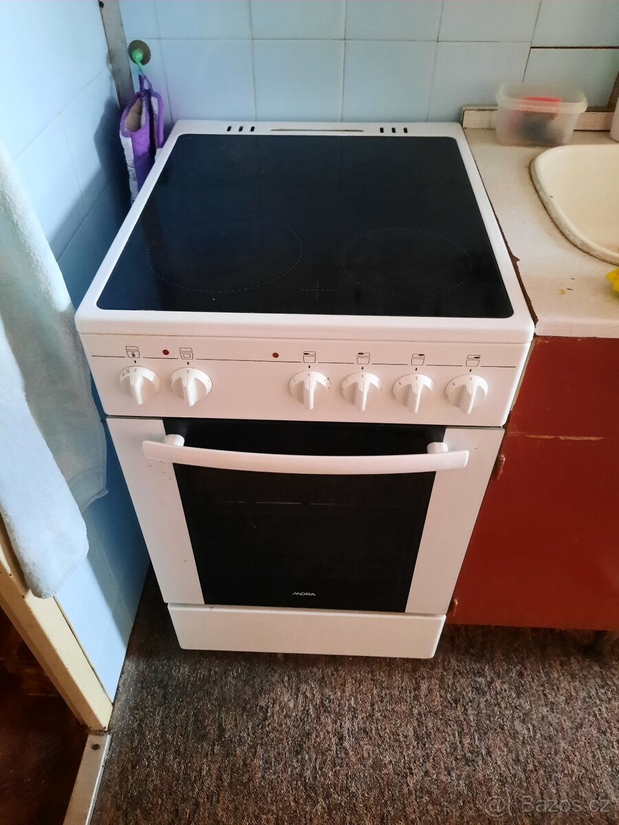 elektrický sporák s troubou - 2