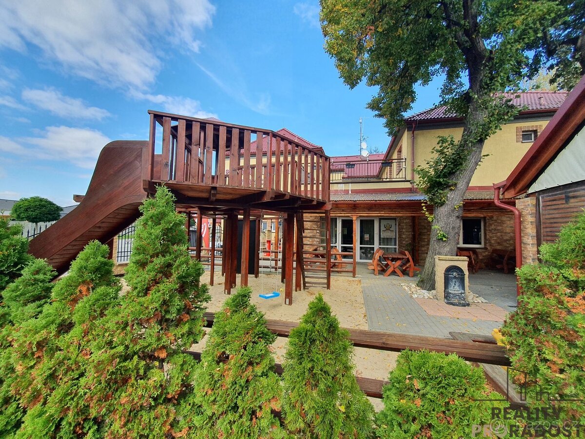 Pivovar s restaurací a ubytováním, 2458m2, Držovice, okres - 2