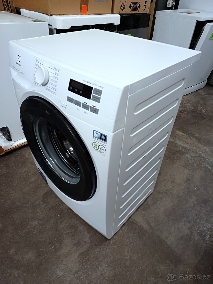 Pračka Electrolux 8 kg 1200 ot./min. ZÁRUKA - 2