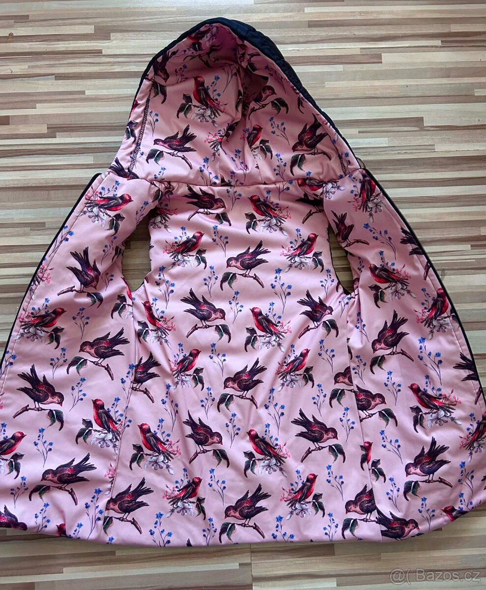 Černá vesta The Emm PC 699 Kč - 2