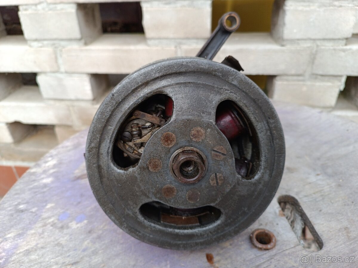 Jawa speciál - polomotor - 2