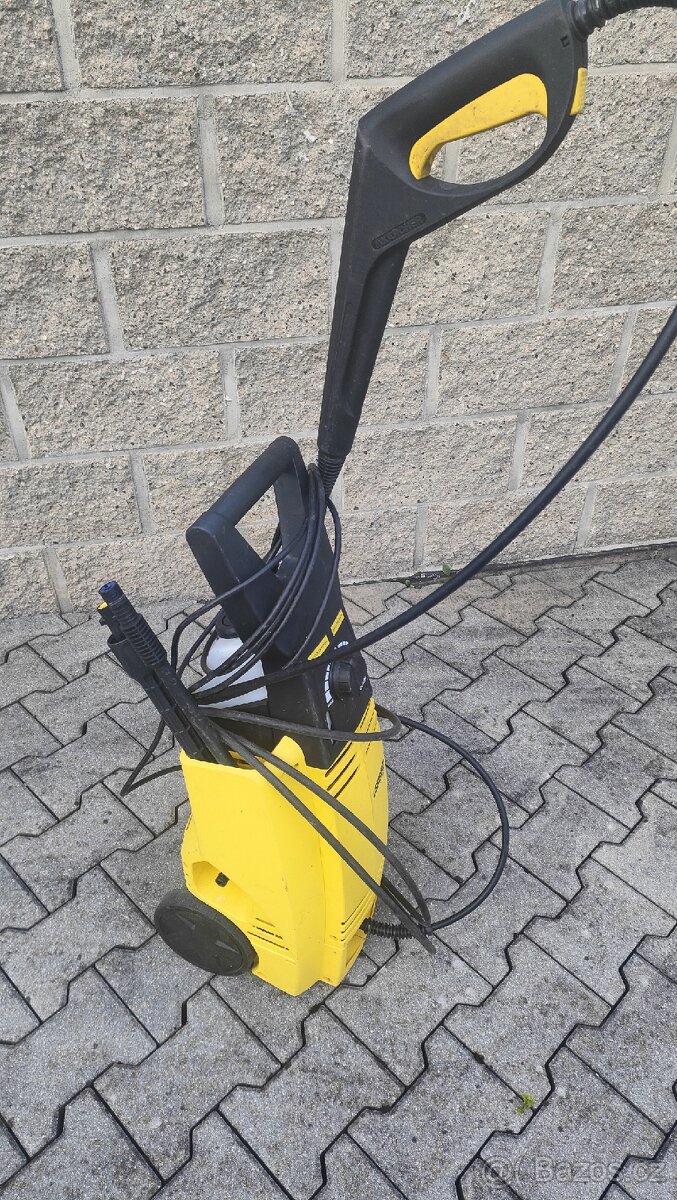 Tlakový čistič Karcher - 2