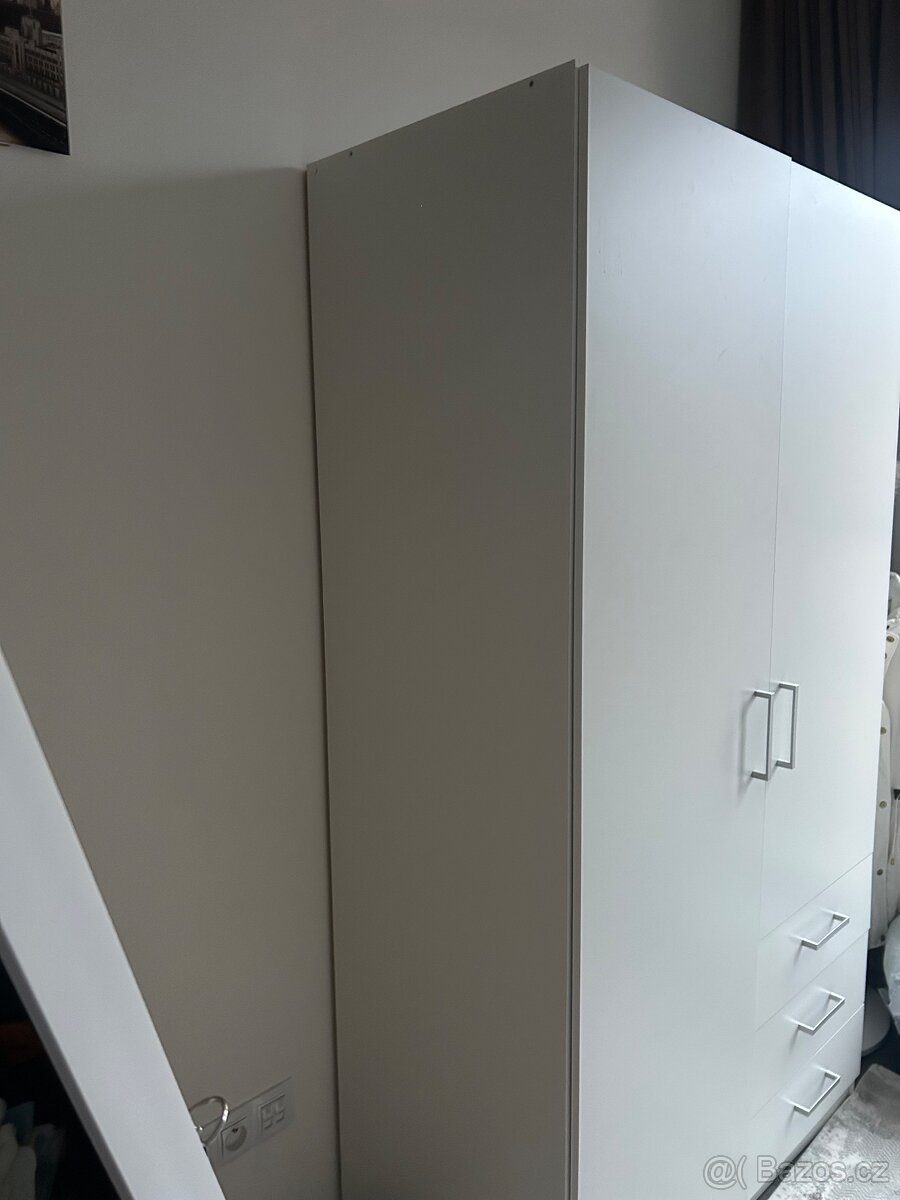Šatní skříň jusk - 2