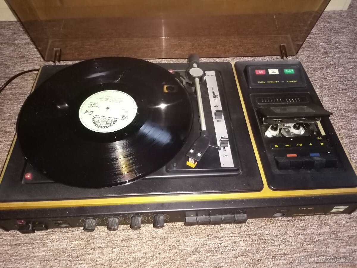 Gramofon Tesla NZK160 - 2