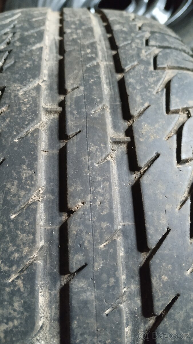 prodám 4x pneu 195/65/15+disky 15 4x108 ET 18 - 2
