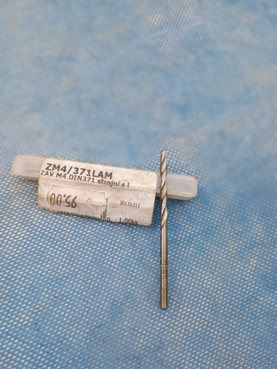 Strojní závitník M4,vrták prům 14 a 11,5 - 2