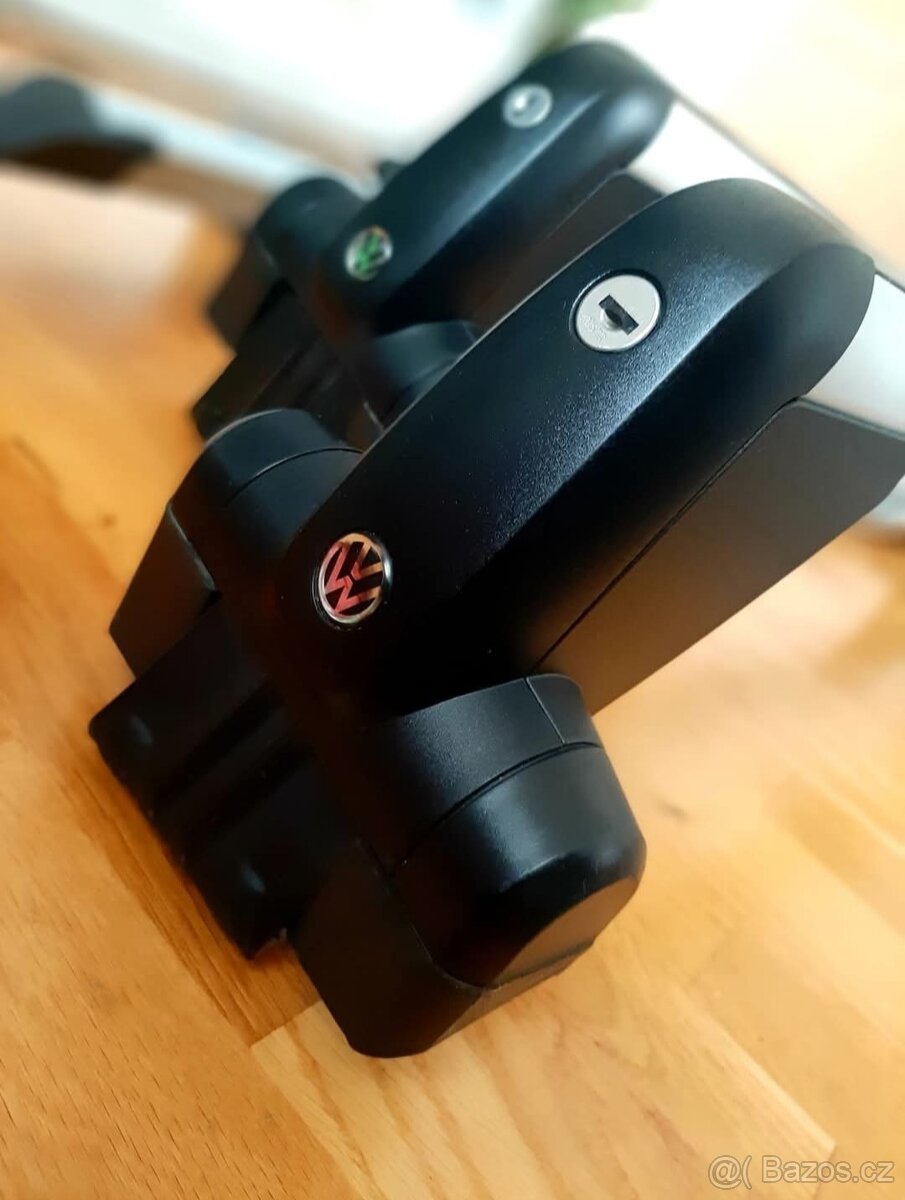 Vw Passat b5.5 sedan / original příčníky + nosiče kol.. - 2