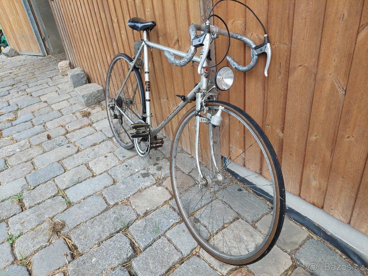 kolo favorit v pěkném stavu - 2