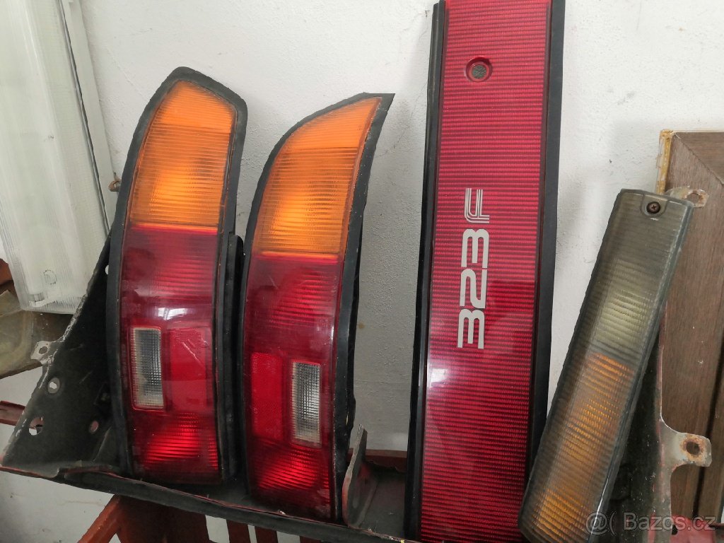 Náhradní díly Mazda 323F - 2