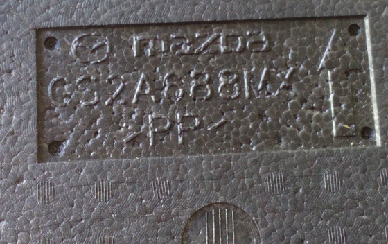 mazda - box na nářadí - 2