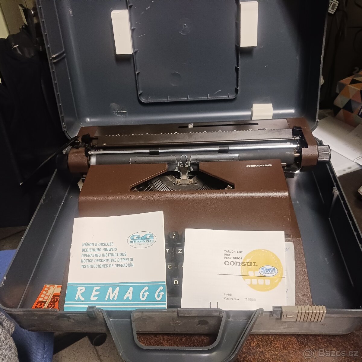 Prodám psací stroj REMAGG - 2