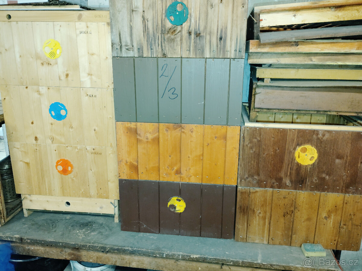 Včelařský materiál - 2