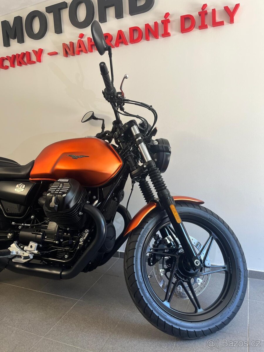 Moto Guzzi V7 III Stona, r.v. 2022, 48KW - 2