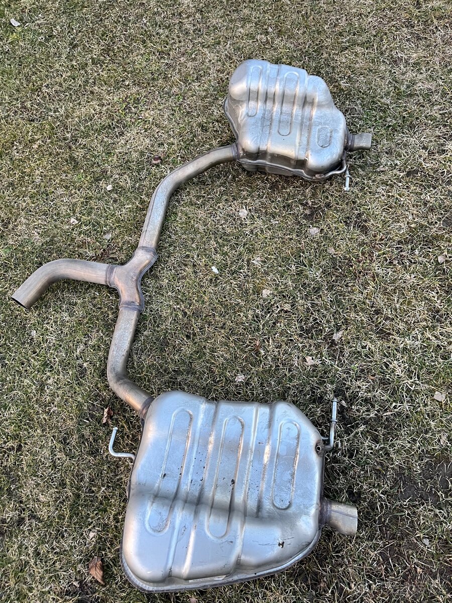 Octavia RS 245 originál výfuk - 2