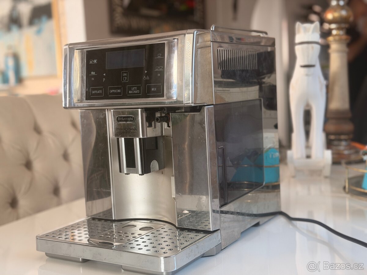 Automaticky kávovar Delonghi primadonna avant - 2