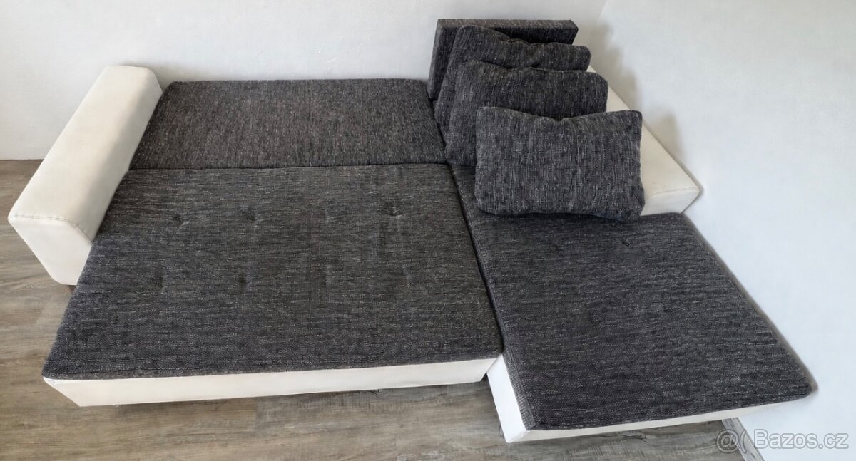 Rozkládací gauč - 2