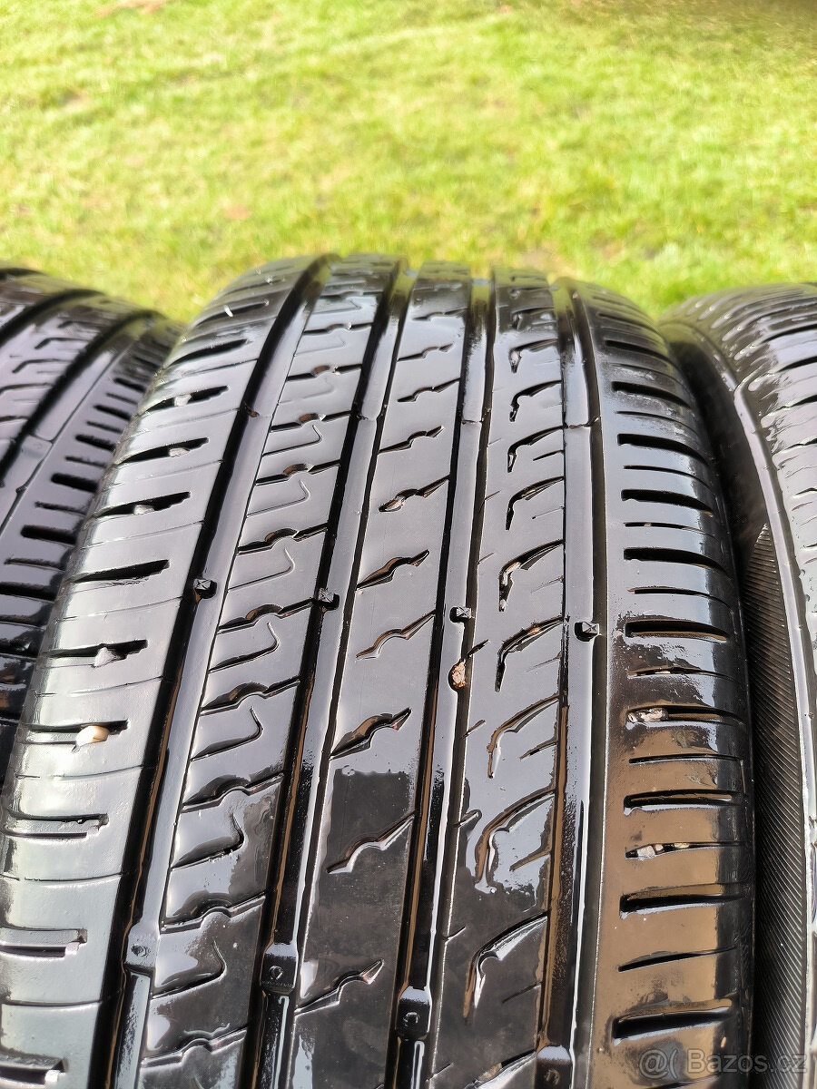 4 letní pneu 205/50/17 BARUM - 2