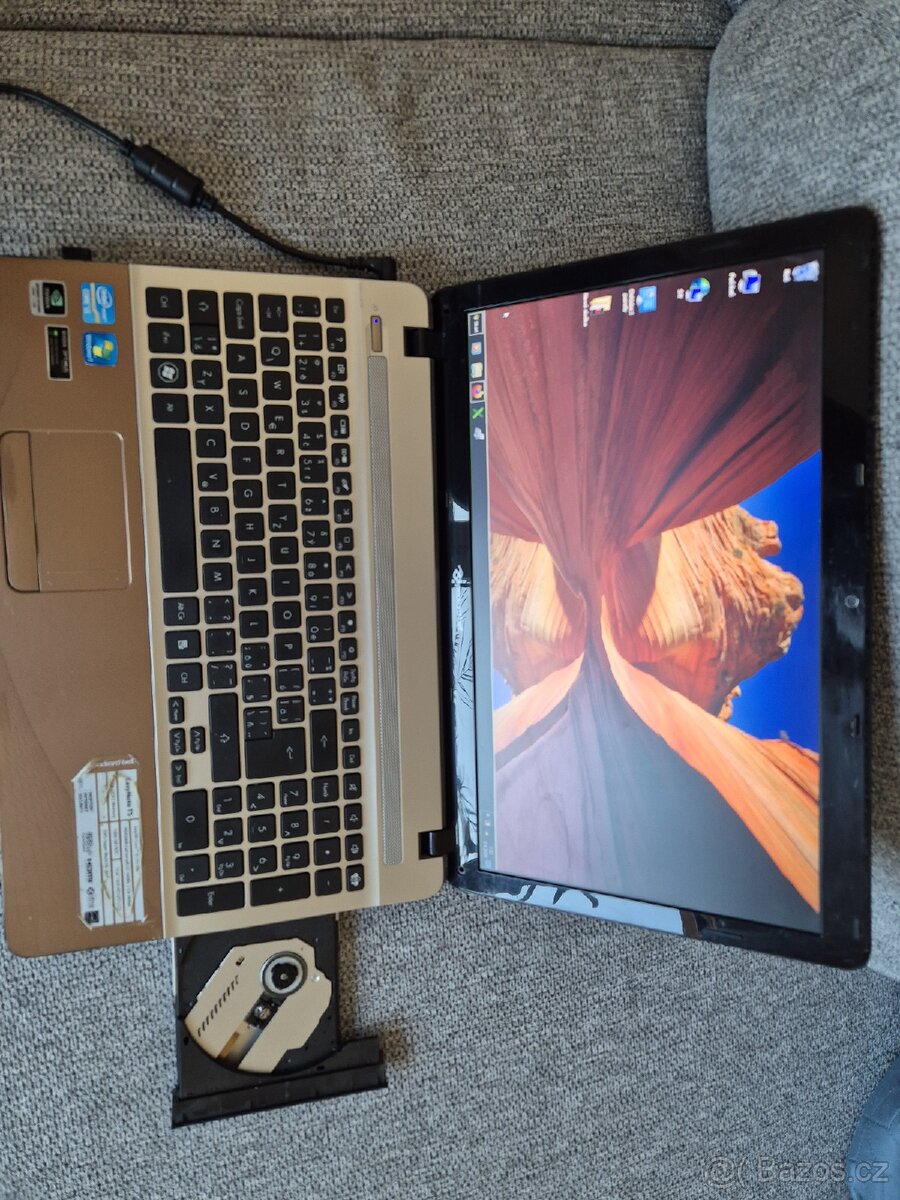 Prodám PC Packard Bell - 2