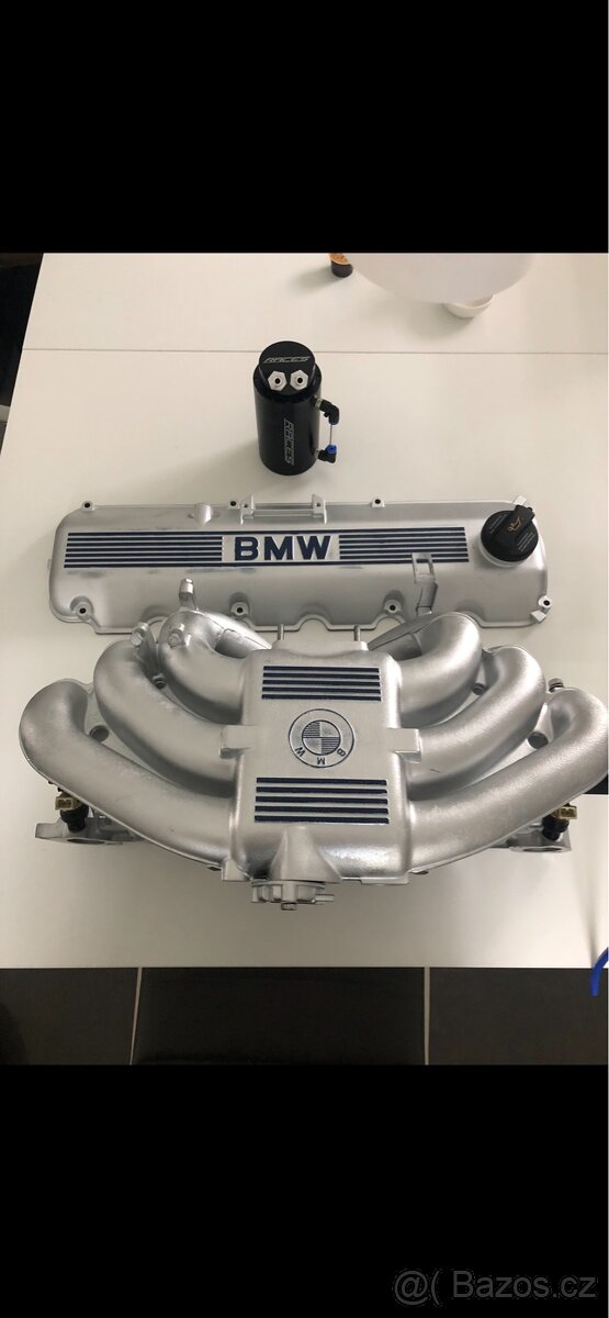 Sací svody a víko ventilu bmw e30 - 2