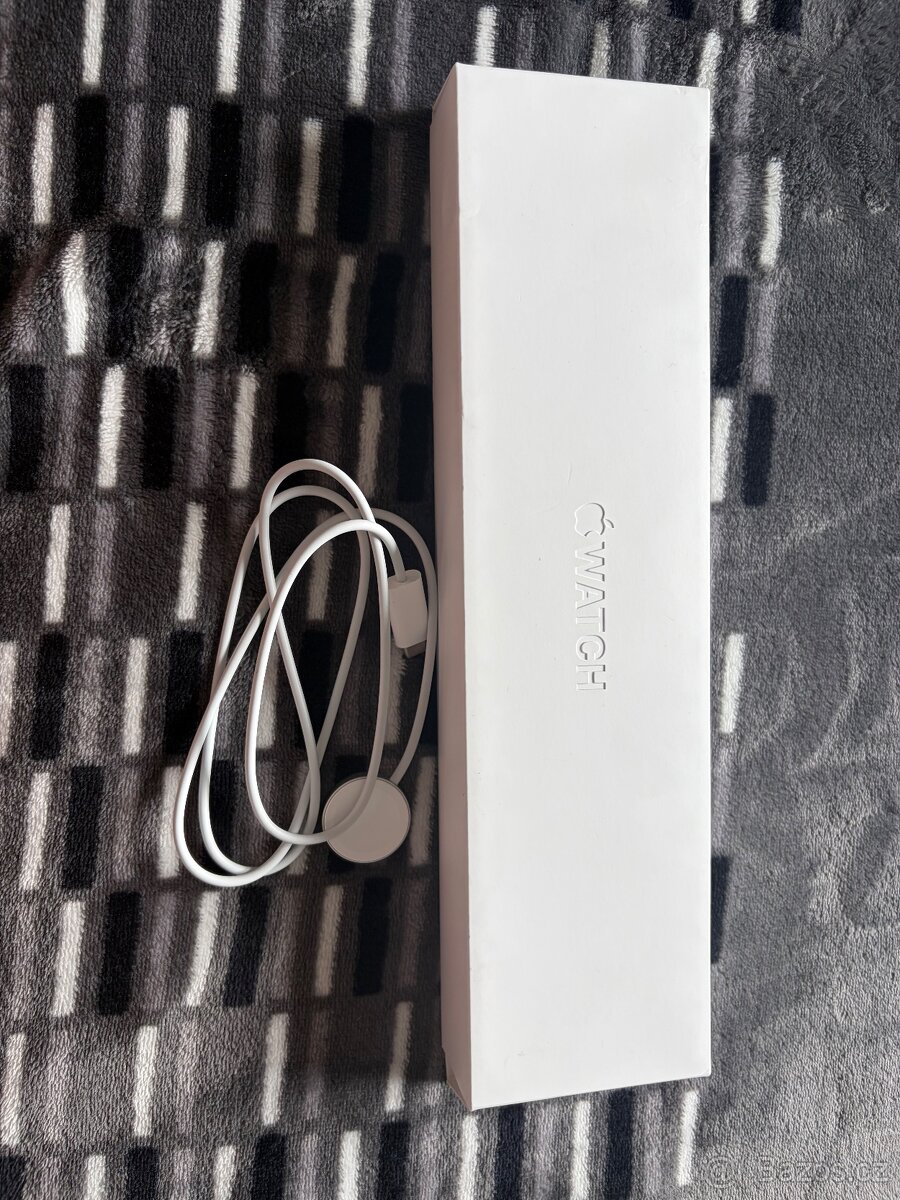 Apple Watch 8 - 2