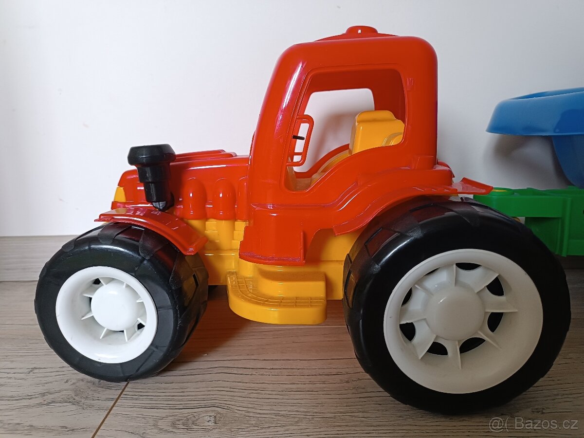Traktor s vlečkou - 2