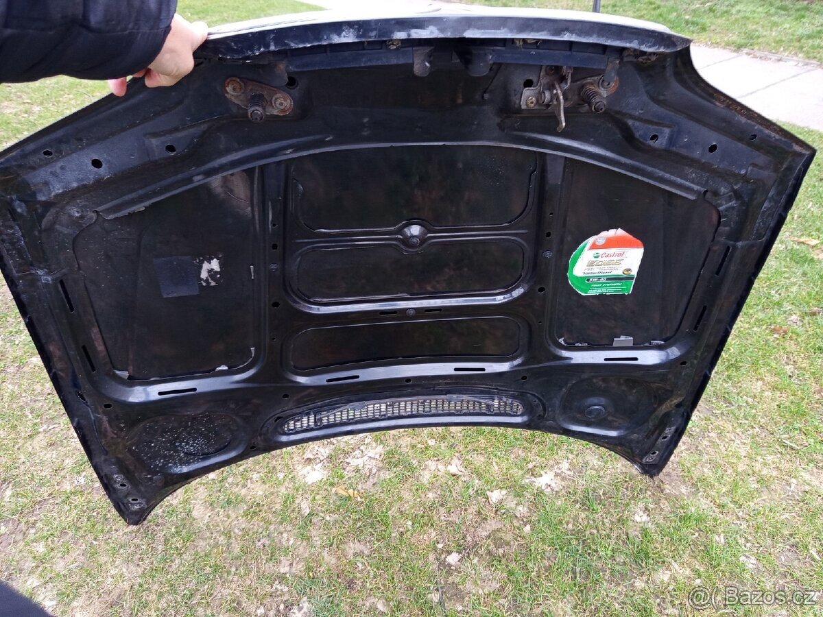 Předni kapota na BMW e46 - 2