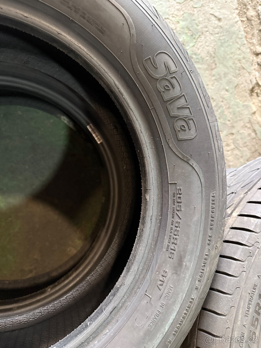 Prodam sadyl etnich pneu 205/55r16 - 2