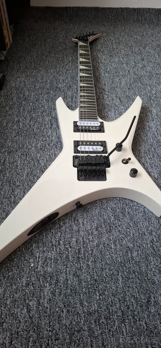 Jackson JS32 Warrior - 2