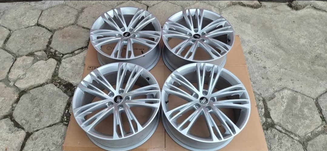 Originální alu kola Audi A7 C8 R20 - 2