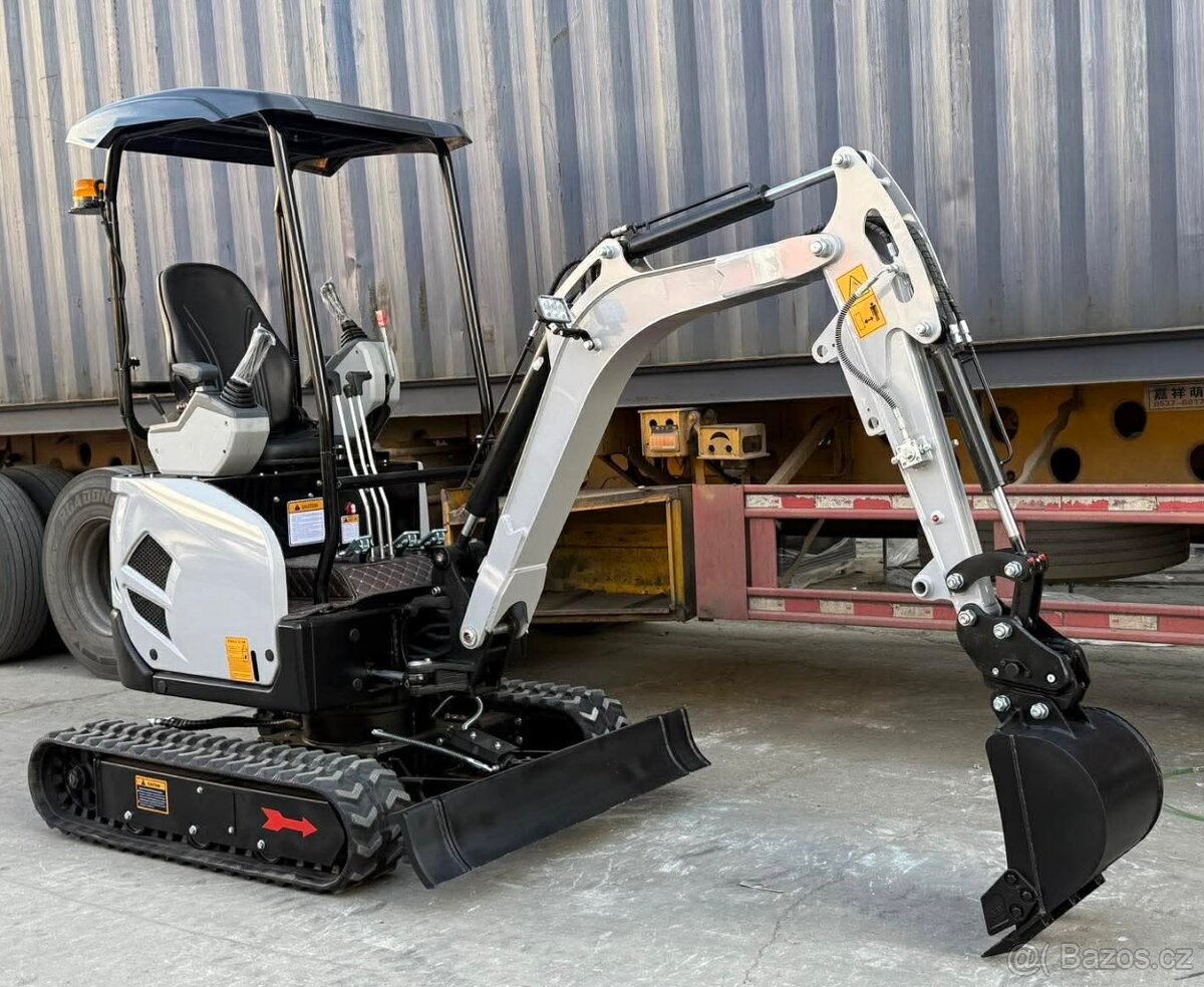 Minibagr CT14-D s motorem Kubota D902 - 2
