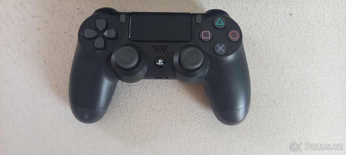 Playstation 4 500GB - 2