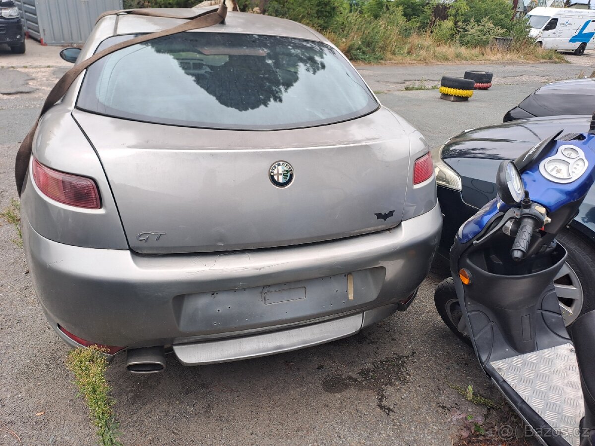 Alfa Romeo GT 1.9 JTD - 2