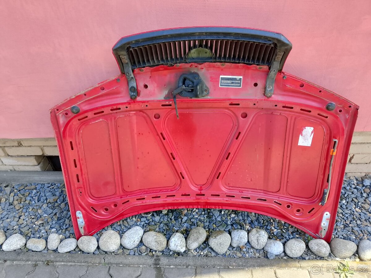 Kapota Škoda fabia 1 - 2