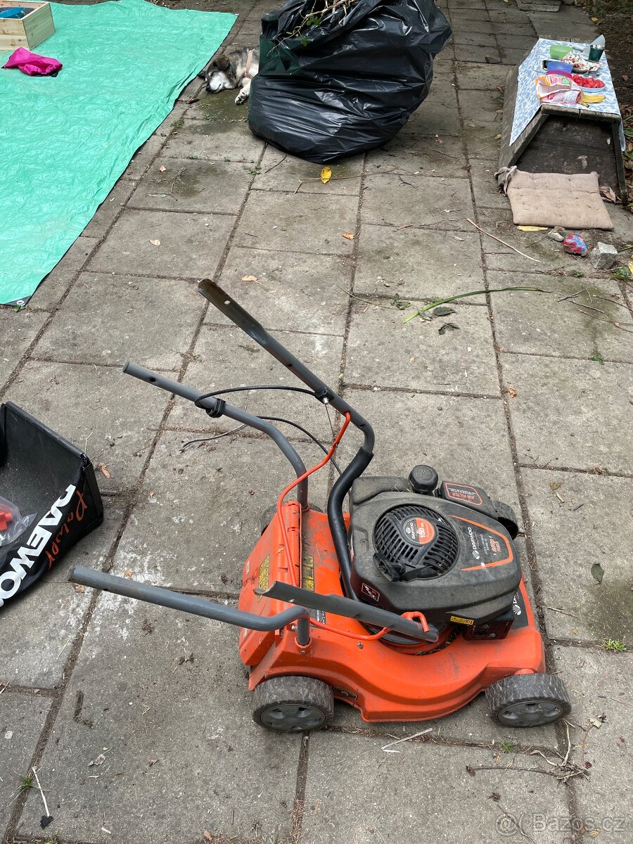 Benzínová sekačka Daewoo - 2